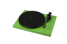 Pro-Ject Debut Carbon DC p.u. Ortofon 2M Red